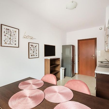 Wola Sunshine Apartment Free Parking Varşovia Exterior foto
