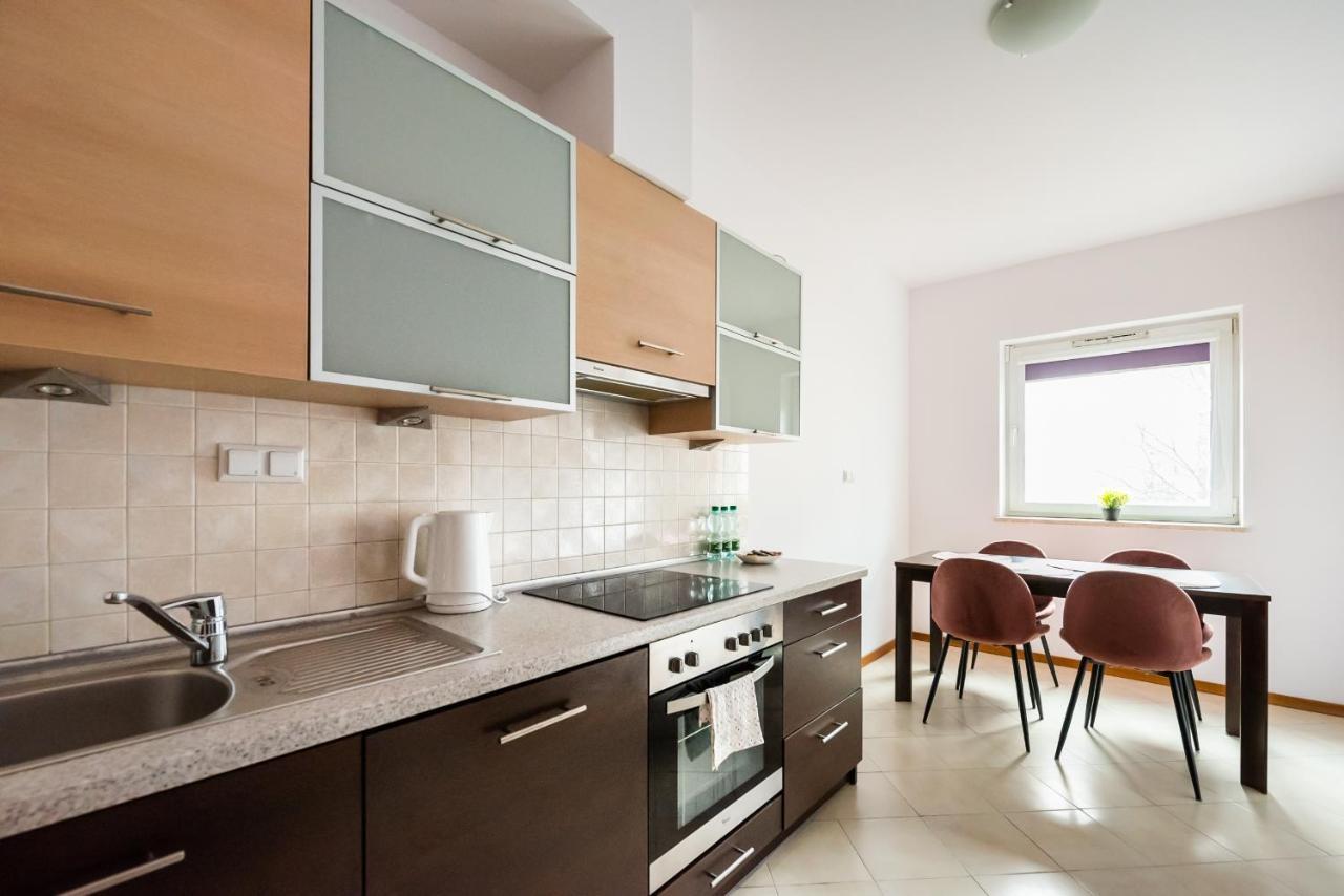 Wola Sunshine Apartment Free Parking Varşovia Exterior foto