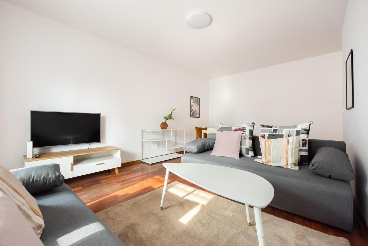 Wola Sunshine Apartment Free Parking Varşovia Exterior foto