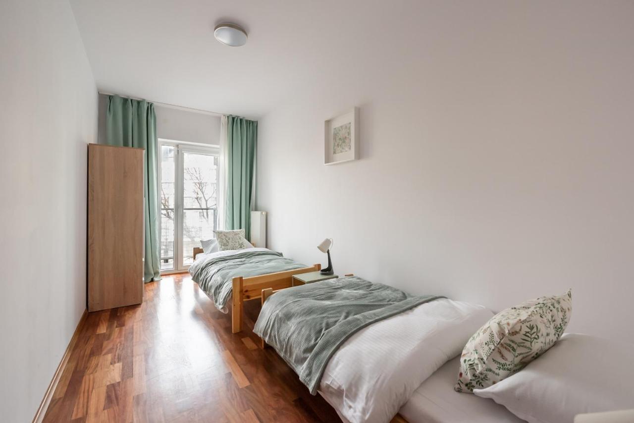 Wola Sunshine Apartment Free Parking Varşovia Exterior foto